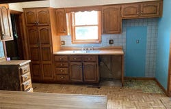 215 Market Street, Brookfield, MO 64628