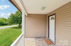 10 Lake Street, Granite Falls, NC 28630