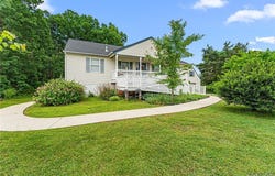 5541  Cedar Ln, Amelia Courthouse, VA 23002