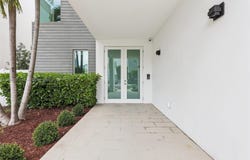 10445 NW 68th Ter, Doral, FL 33178