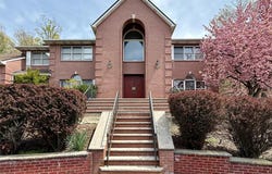 4 Pine Glen Drive, Blauvelt, NY 10913