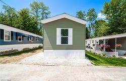 8323 Eagle Road unit: 18, Kirtland, OH 44094