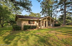 105 Rankin Road, Brandon, MS 39042