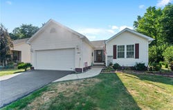 866 Jerry Drive, Hubbard, OH 44425