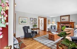 10 Eagle Drive, East Dennis, MA 02641