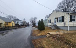 44 Cane St, Fitchburg, MA 01420