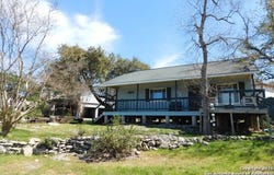 310 Riviera Dr, Canyon Lake, TX 78133