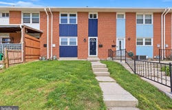 863 E KINGS Court, YORK, PA 17403