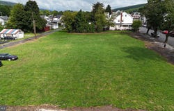 557 N 2ND Street, LYKENS, PA 17048