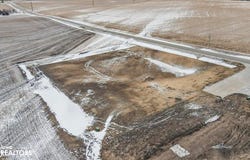 102 Sunrise Boulevard, Conrad, IA 50621