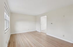 106 Crestline Dr, Ross Twp, PA 15237