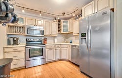 192 Heather Hill Road, Dingmans Ferry, PA 18328