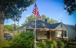 704 SW Randolph AVE, Topeka, KS 66606
