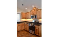 2960 SW Coopers Landing Court, Grants Pass, OR 97527