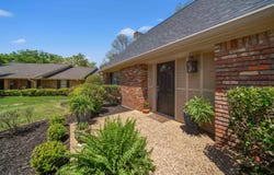 2110 Macbeth, Tyler, TX 75703
