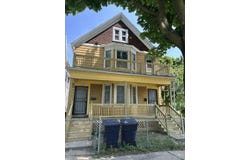 2560 N 41st St, Milwaukee, WI 53210