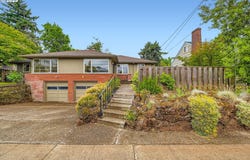 4645 NE 42ND AVE, Portland, OR 97218