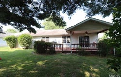 702 Poplar Street, Greenville, IL 62246