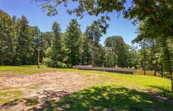 64 Lake Hayes Estates Road, Trenton, TN 38382