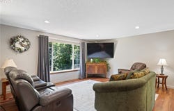 175 BEEMON DR, Longview, WA 98632