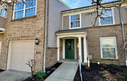 830 Southmeadow Cir, Cincinnati, OH 45231