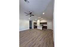 482 E Hayes St, Valley Center, KS 67147