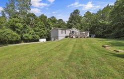 19600 Hampshire Road, Utica, OH 43080