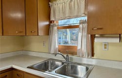 685 Main Street W, Isle, MN 56342