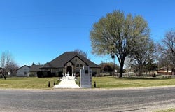 2400 Sandstone Road, Burleson, TX 76028