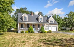 9 Patterson Drive, Kennebunk, ME 04043