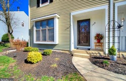 708 KINGS CROFT, CHERRY HILL, NJ 08034