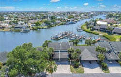 614 YARDARM Drive, APOLLO BEACH, FL 33572