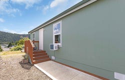 119 SE OAK LEAF LN, Winston, OR 97496