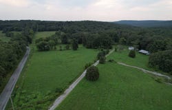 221 Lusk Rd, Golconda, IL 62938