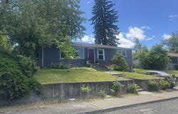 318 W 20TH ST, The Dalles, OR 97058