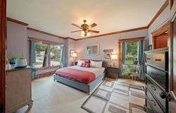 409 E Shawnee Street, Paola, KS 66071