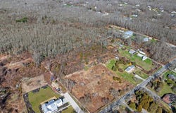 0 Lake Rd., Tiverton, RI 02878