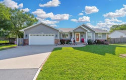 220 S Elm St, Goddard, KS 67052