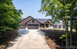 12607 76th Avenue, Allendale, MI 49401