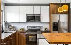 5446 E CAMBRIDGE Avenue, Phoenix, AZ 85008