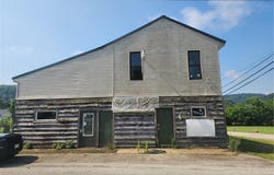 10 E 3RD AVENUE, Conemaugh/Young Twps - IND, PA 15725