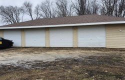 500 W King St, Bradgate, IA 50520