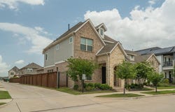 4402 Cypress Thorn Drive, Arlington, TX 76005