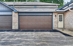 2752 Harbor Drive, Joliet, IL 60431