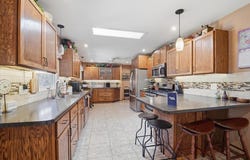 1924 Timberledge Drive, Cedar Falls, IA 50613