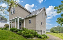 26 Elm Street, South Thomaston, ME 04858
