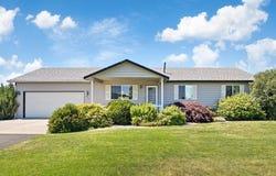 6211 N Blue Skies Ln, Newman Lake, WA 99025