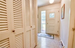 4319 W Bend Drive, Willoughby, OH 44094