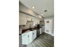 9 LAWRENCE COURT, SICKLERVILLE, NJ 08081