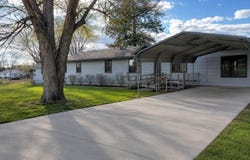 591 E St, Blackburn, OK 74058